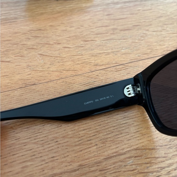Flawless Like New Authentic Celine CL40197U Sunglasses - Picture 6 of 9